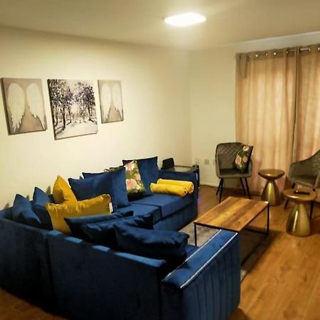 דירות לונדון Impeccable 2-Bed House מראה חיצוני תמונה