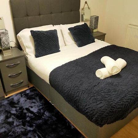 דירות לונדון Impeccable 2-Bed House מראה חיצוני תמונה